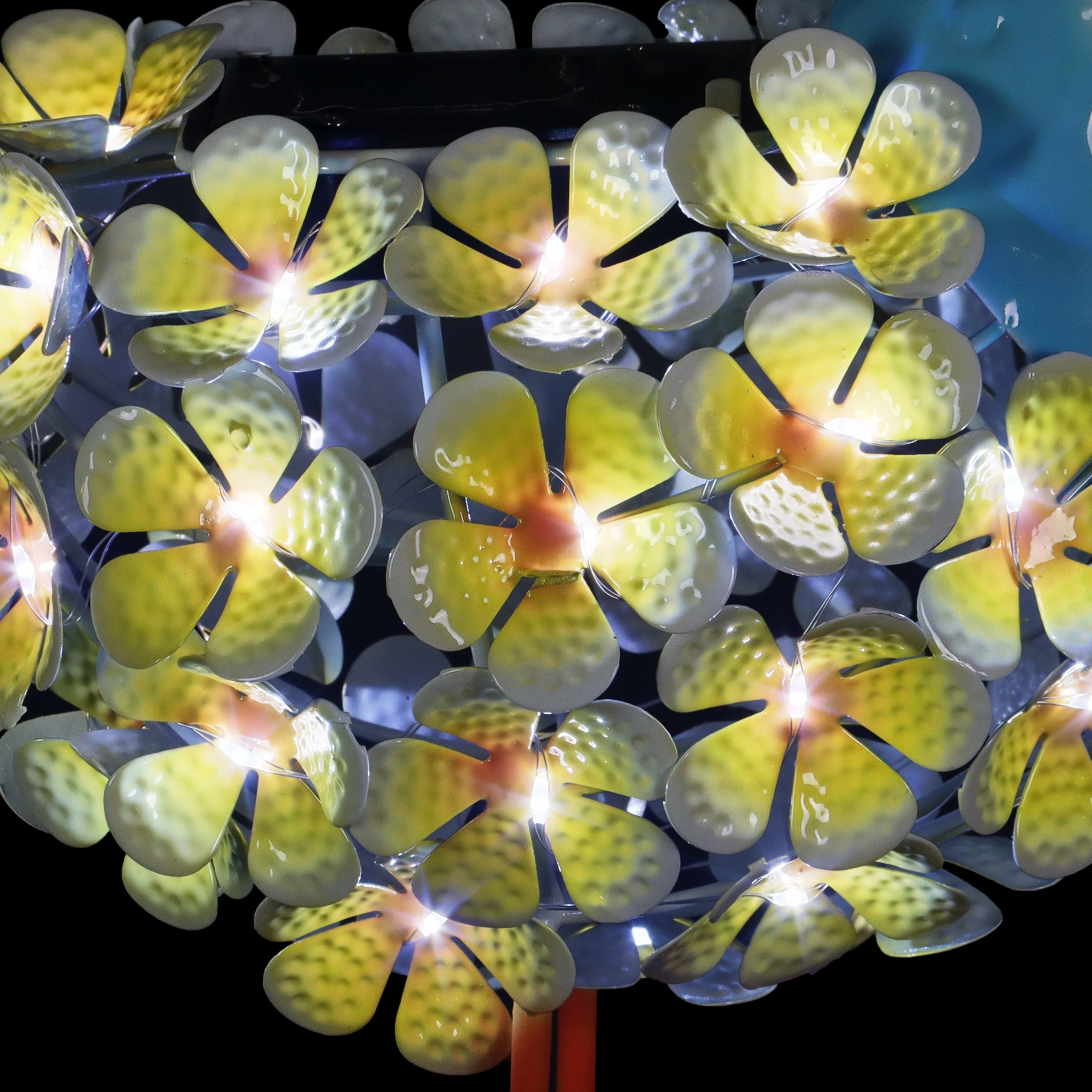 Hot Sale π New π Exhart Solar Yellow Metal Song Bird With 38 LEDs In A Flower Body Garden Statue, 6 By 7.5 Inches 𧨠βοΈ - Image 7